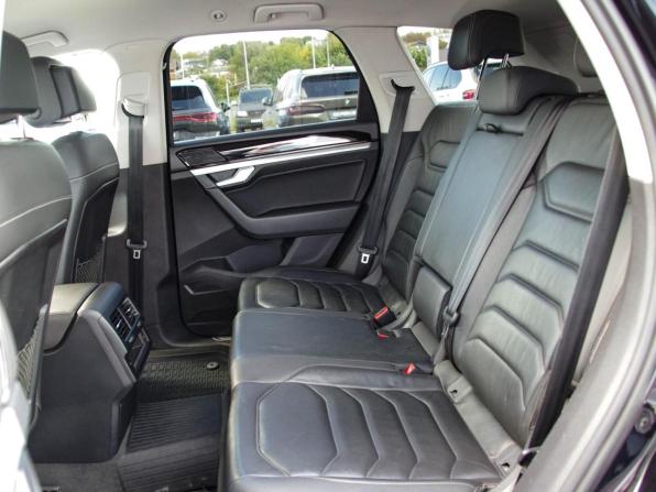 Volkswagen Touareg III с пробегом 2019 года, цена 3 949 000 рублей, 176991 км, внедорожник, Автокод Объявления