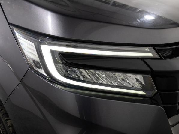 Honda Stepwgn V Рестайлинг с пробегом 2020 года, цена 2 600 000 рублей, 26544 км, минивэн, Автокод Объявления