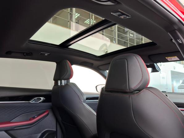 Geely Coolray I Рестайлинг с пробегом 2023 года, цена 2 080 000 рублей, 48006 км, внедорожник, Автокод Объявления
