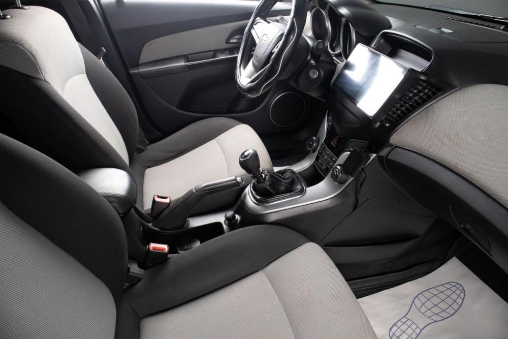 Chevrolet Cruze I Рестайлинг Оренбург  - изображение 17