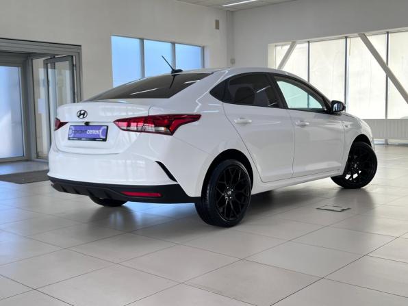 Hyundai Solaris II Рестайлинг с пробегом 2021 года, цена 1 550 000 рублей, 94677 км, седан, Автокод Объявления