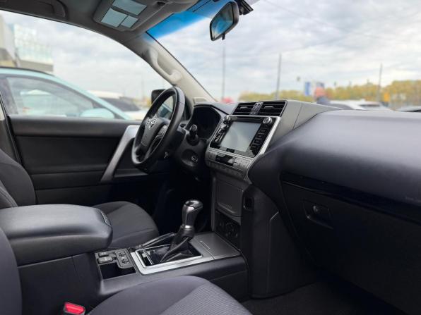 Toyota Land Cruiser Prado 150 Series Рестайлинг 2 с пробегом 2018 года, цена 4 400 000 рублей, 121545 км, внедорожник, Автокод Объявления