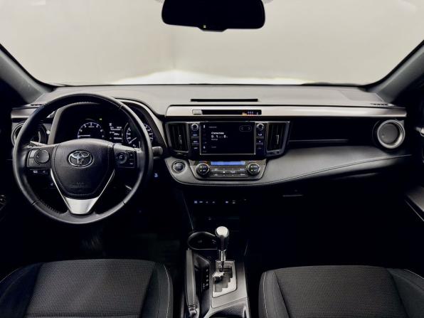 Toyota RAV4 IV (XA40) Рестайлинг с пробегом 2019 года, цена 2 915 000 рублей, 144804 км, внедорожник, Автокод Объявления