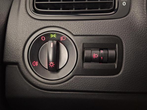 Volkswagen Polo V с пробегом 2013 года, цена 785 000 рублей, 80375 км, седан, Автокод Объявления