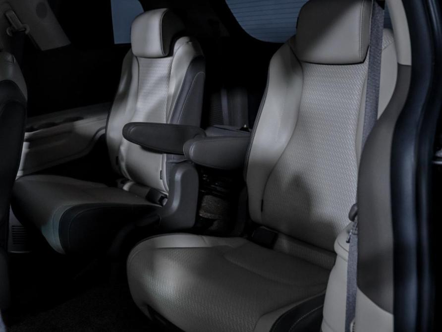 Kia Carnival IV Москва  - изображение 16