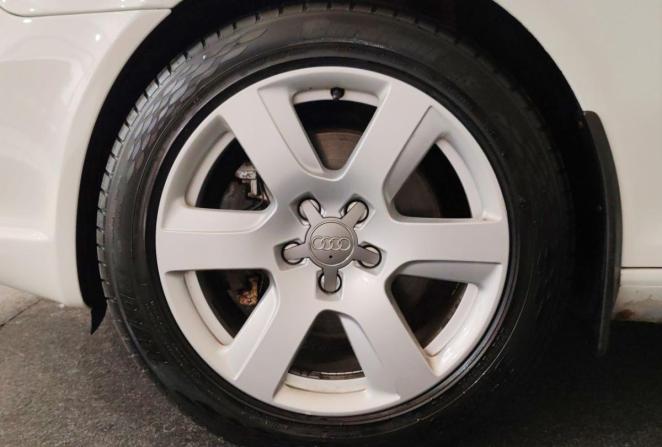 Skoda Octavia II (A5) Рестайлинг с пробегом 2013 года, цена 980 000 рублей, 207974 км, лифтбек, Автокод Объявления