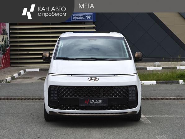 Hyundai Staria I с пробегом 2023 года, цена 5 600 000 рублей, 92068 км, минивэн, Автокод Объявления