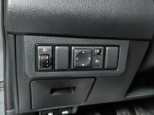 Nissan Tiida I Рестайлинг с пробегом 2012 года, цена 775 000 рублей, 149680 км, хэтчбек, Автокод Объявления