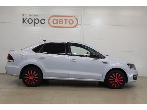 Volkswagen Polo V Рестайлинг с пробегом 2018 года, цена 938 000 рублей, 176541 км, седан, Автокод Объявления