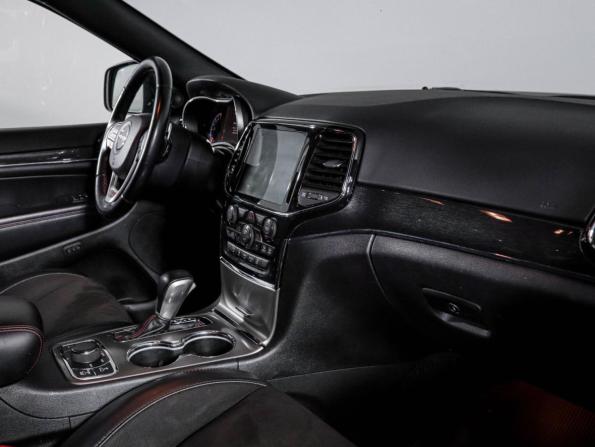 Jeep Grand Cherokee IV (WK2) Рестайлинг с пробегом 2021 года, цена 4 702 500 рублей, 84391 км, внедорожник, Автокод Объявления