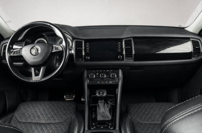 Skoda Kodiaq I с пробегом 2018 года, цена 2 569 000 рублей, 128000 км, внедорожник, Автокод Объявления