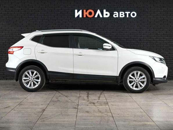 Nissan Qashqai II с пробегом 2017 года, цена 1 720 000 рублей, 114662 км, внедорожник, Автокод Объявления