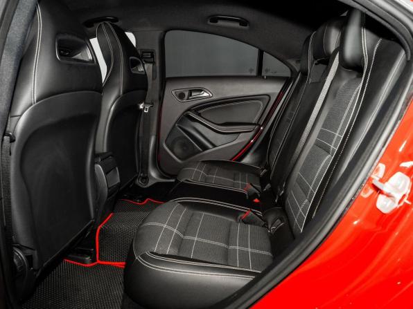 Mercedes-Benz CLA I (C117 X117) с пробегом 2015 года, цена 1 325 000 рублей, 64380 км, седан, Автокод Объявления