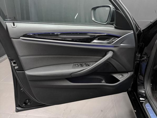 BMW 5 серии VII (G30/G31/G38) с пробегом 2019 года, цена 3 700 000 рублей, 89425 км, седан, Автокод Объявления