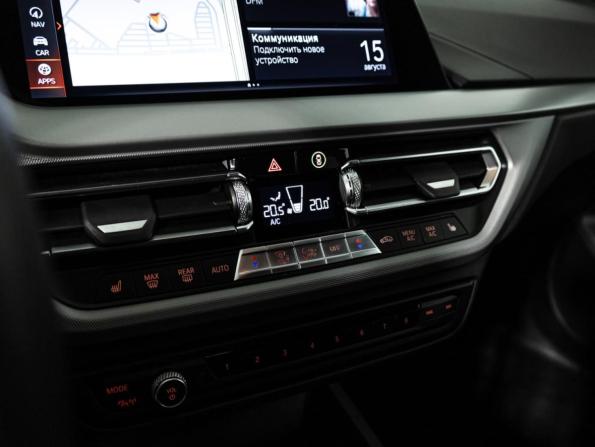 BMW 1 серии III (F40) с пробегом 2021 года, цена 2 349 700 рублей, 83329 км, хэтчбек, Автокод Объявления