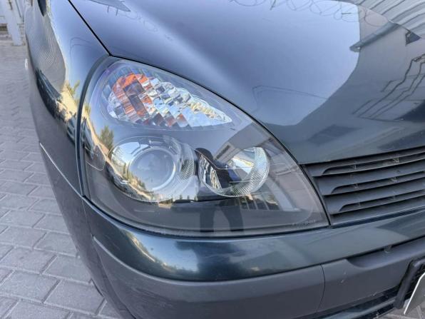 Renault Clio II Рестайлинг 2 с пробегом 2004 года, цена 349 000 рублей, 176877 км, хэтчбек, Автокод Объявления