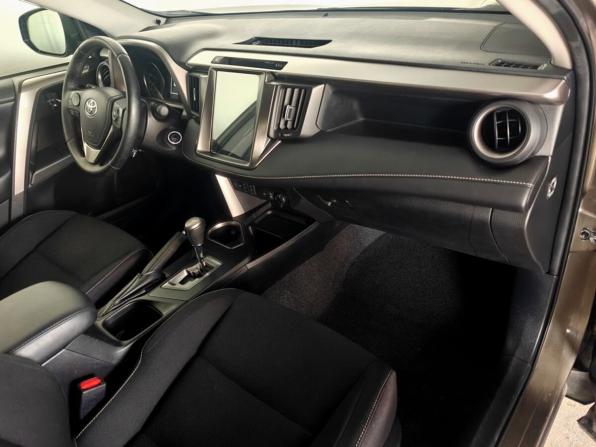 Toyota RAV4 IV (XA40) Рестайлинг с пробегом 2016 года, цена 2 647 000 рублей, 84195 км, внедорожник, Автокод Объявления