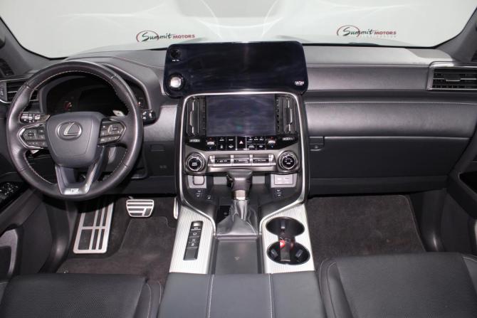 Lexus LX IV с пробегом 2022 года, цена 17 900 000 рублей, 29400 км, внедорожник, Автокод Объявления