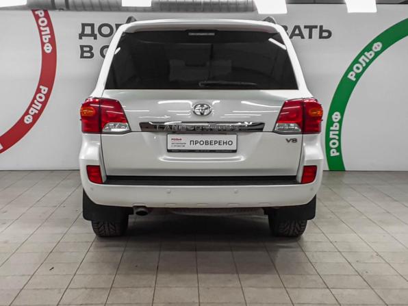 Toyota Land Cruiser 200 Series Рестайлинг 1 с пробегом 2012 года, цена 4 460 000 рублей, 122100 км, внедорожник, Автокод Объявления