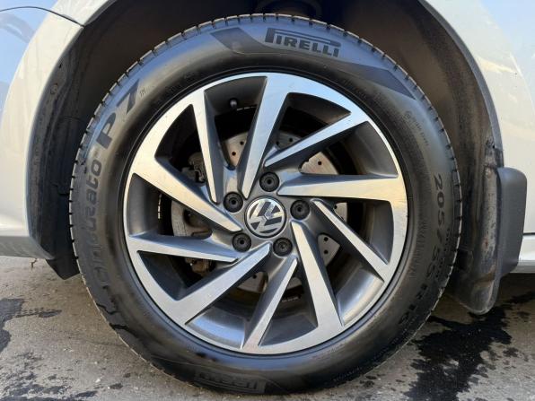 Volkswagen Jetta VI Рестайлинг с пробегом 2017 года, цена 1 450 000 рублей, 147120 км, седан, Автокод Объявления
