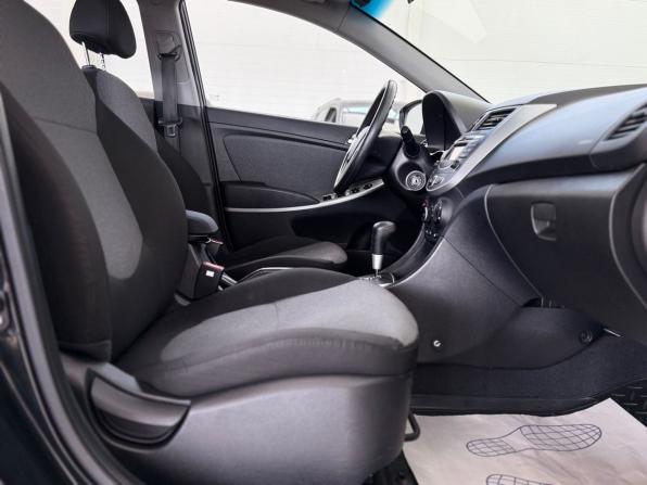 Hyundai Solaris I с пробегом 2014 года, цена 995 000 рублей, 105566 км, хэтчбек, Автокод Объявления