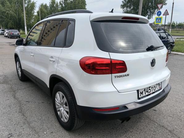 Volkswagen Tiguan I Рестайлинг с пробегом 2015 года, цена 1 549 999 рублей, 115000 км, внедорожник, Автокод Объявления