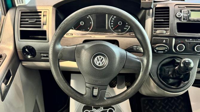 Volkswagen Transporter T5 Рестайлинг с пробегом 2010 года, цена 1 375 000 рублей, 254786 км, минивэн, Автокод Объявления