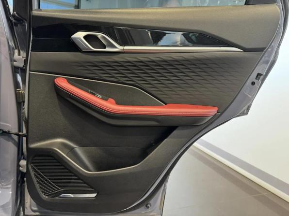 Geely Coolray I Рестайлинг с пробегом 2024 года, цена 2 140 000 рублей, 49465 км, внедорожник, Автокод Объявления