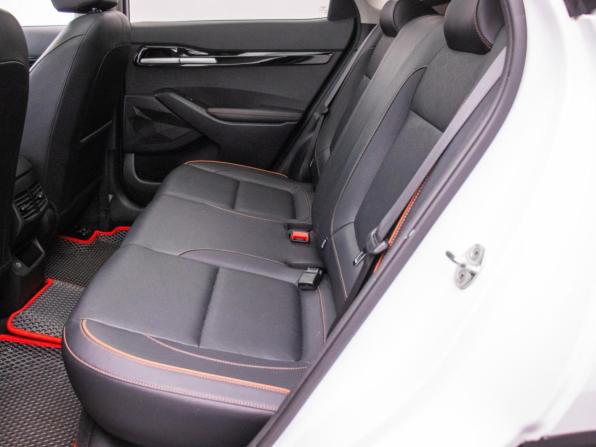 Kia Seltos I Рестайлинг с пробегом 2024 года, цена 2 350 000 рублей, 21500 км, внедорожник, Автокод Объявления