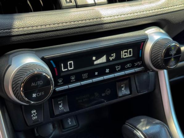 Toyota RAV4 V (XA50) с пробегом 2021 года, цена 3 099 000 рублей, 80586 км, внедорожник, Автокод Объявления