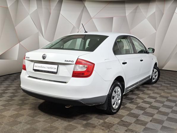 Skoda Rapid I с пробегом 2015 года, цена 589 000 рублей, 313645 км, лифтбек, Автокод Объявления