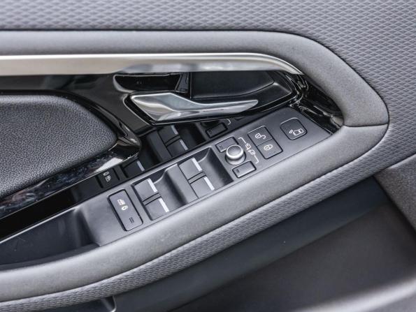 Land Rover Range Rover Evoque II с пробегом 2020 года, цена 3 798 000 рублей, 54880 км, внедорожник, Автокод Объявления