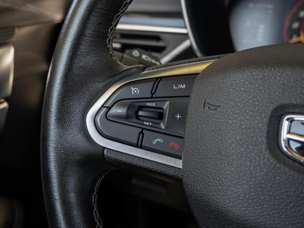 Geely Atlas Pro с пробегом 2022 года, цена 1 620 000 рублей, 71585 км, внедорожник, Автокод Объявления