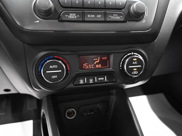 Kia Rio III с пробегом 2013 года, цена 1 045 000 рублей, 64261 км, седан, Автокод Объявления
