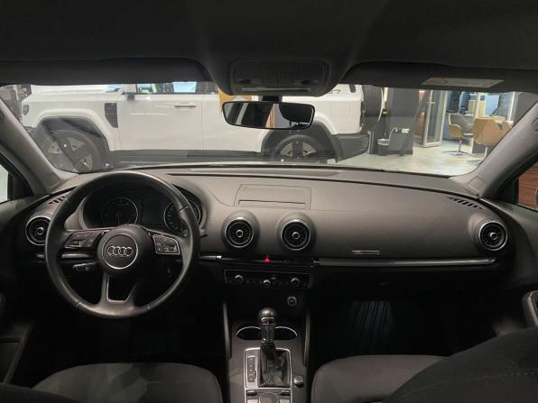 Audi A3 III (8V) Рестайлинг с пробегом 2018 года, цена 1 959 000 рублей, 92416 км, седан, Автокод Объявления