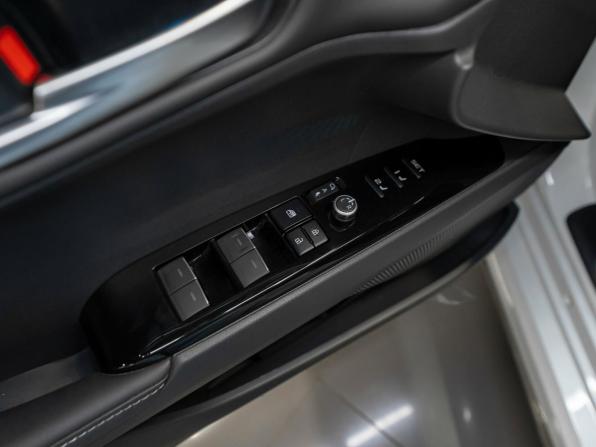 Toyota Camry IX (XV80) China Market с пробегом 2026 года, цена 4 450 000 рублей, 34 км, седан, Автокод Объявления