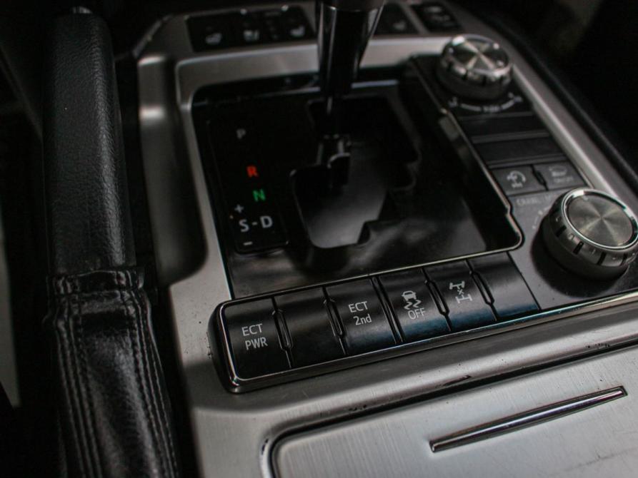 Toyota Land Cruiser 200 Series Рестайлинг 2 Калуга  - изображение 13