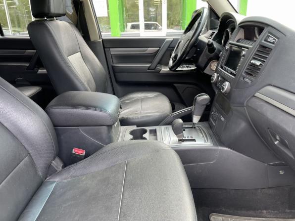 Mitsubishi Pajero IV Рестайлинг 1 с пробегом 2014 года, цена 2 450 000 рублей, 136435 км, внедорожник, Автокод Объявления