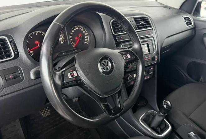 Volkswagen Polo V Рестайлинг с пробегом 2017 года, цена 1 145 000 рублей, 68778 км, седан, Автокод Объявления