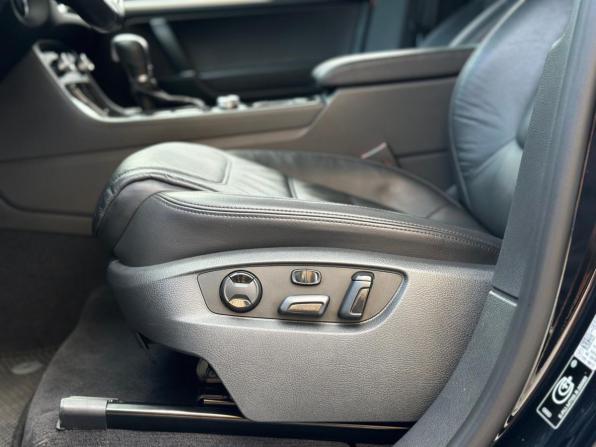 Volkswagen Touareg II Рестайлинг с пробегом 2015 года, цена 3 100 000 рублей, 101000 км, внедорожник, Автокод Объявления
