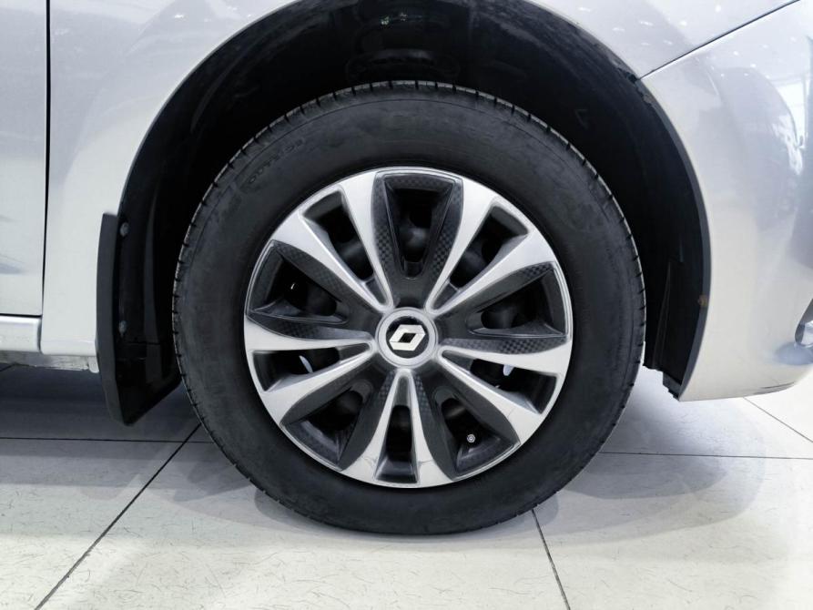 Renault Sandero II Казань  - изображение 22