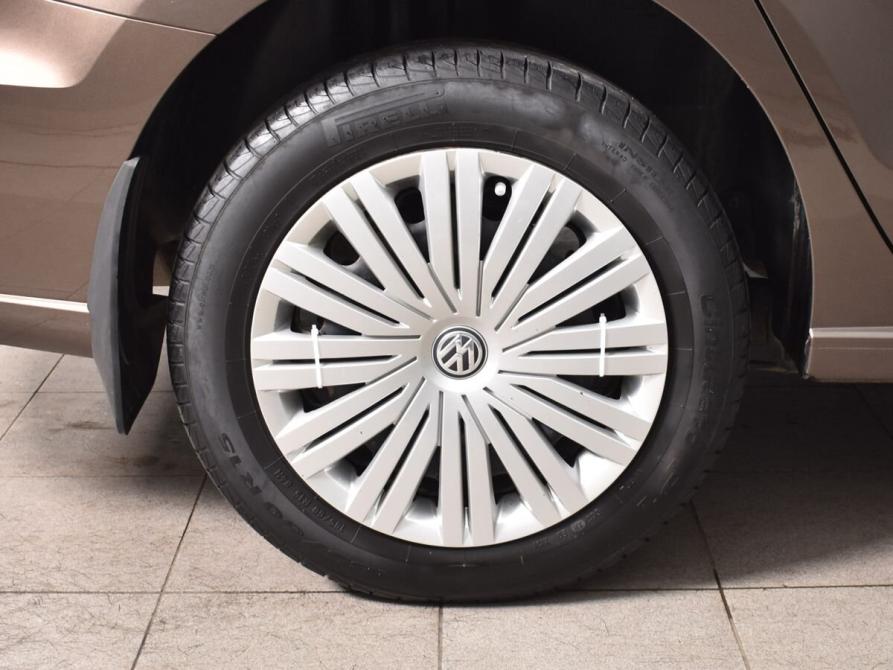 Volkswagen Polo V Рестайлинг Кемерово  - изображение 11