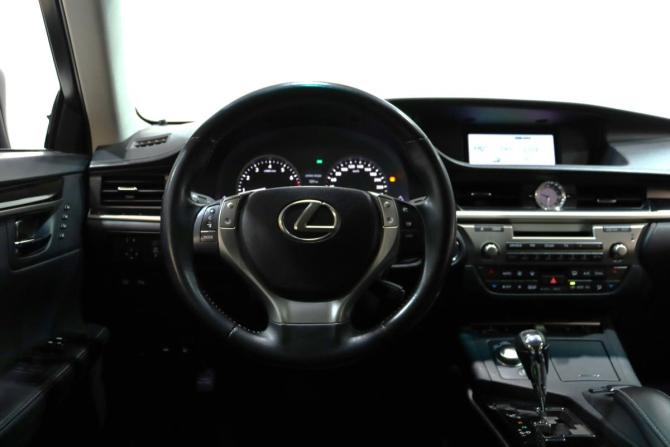 Lexus ES VI с пробегом 2014 года, цена 2 400 000 рублей, 111126 км, седан, Автокод Объявления