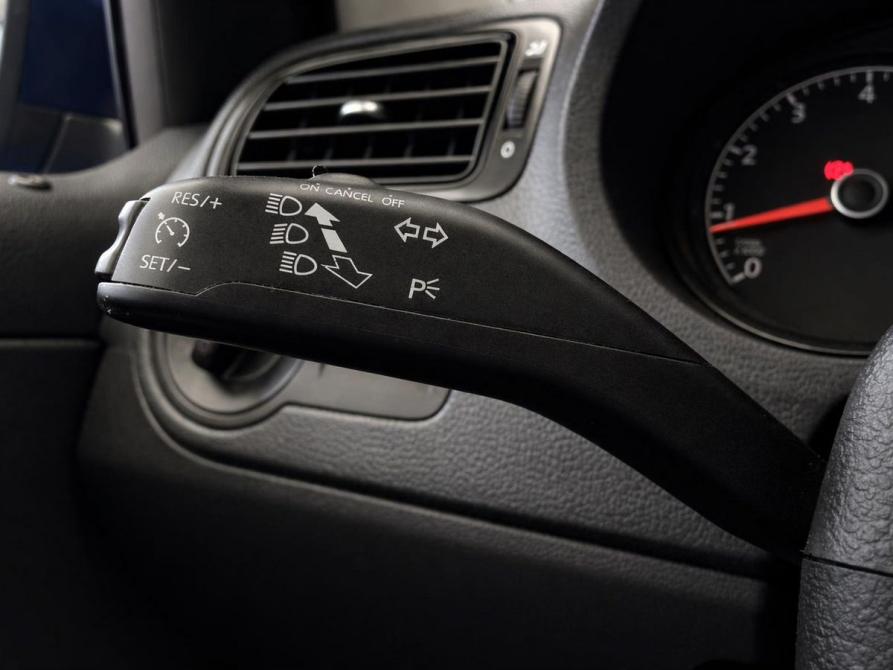 Volkswagen Polo V Рестайлинг Пермь  - изображение 8