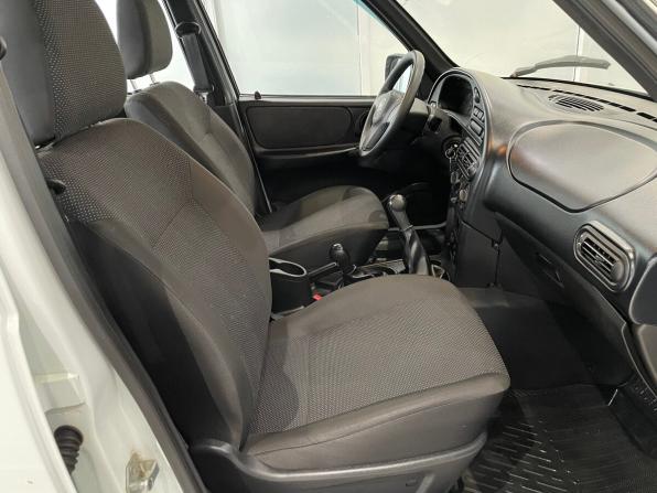Chevrolet Niva I Рестайлинг с пробегом 2015 года, цена 589 000 рублей, 90129 км, внедорожник, Автокод Объявления