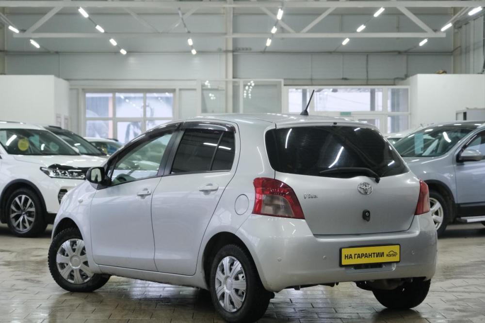 Toyota Vitz II (XP90) Омск  - изображение 5