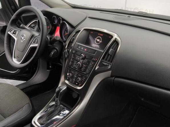 Opel Astra J с пробегом 2010 года, цена 640 000 рублей, 180365 км, хэтчбек, Автокод Объявления