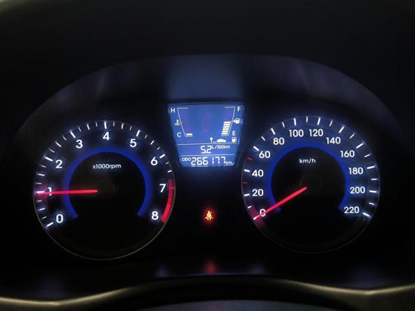 Hyundai Solaris I с пробегом 2013 года, цена 535 000 рублей, 266177 км, седан, Автокод Объявления