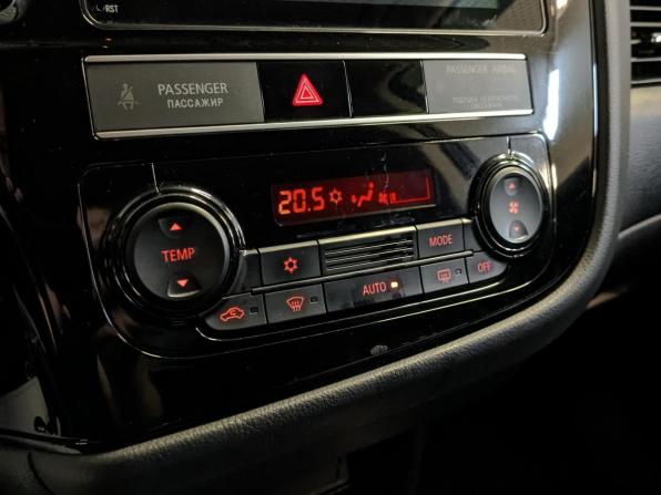 Mitsubishi Outlander III Рестайлинг 3 с пробегом 2019 года, цена 2 050 000 рублей, 82603 км, внедорожник, Автокод Объявления