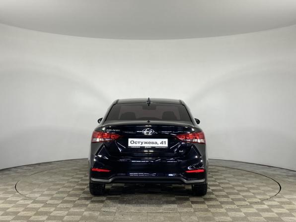 Hyundai Solaris II с пробегом 2018 года, цена 1 260 000 рублей, 131303 км, седан, Автокод Объявления